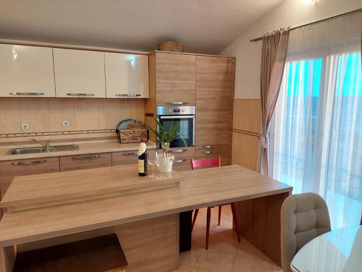 Guest House Pocanic 티바트 외부 사진