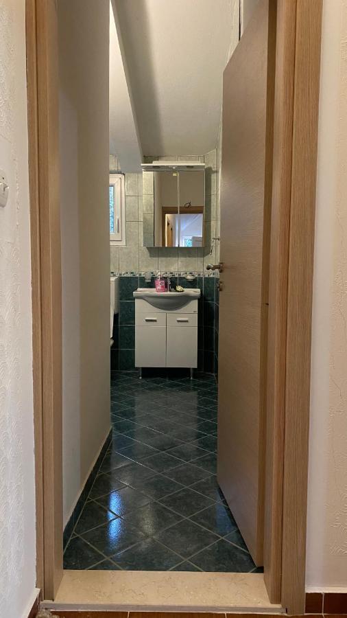 Guest House Pocanic 티바트 외부 사진